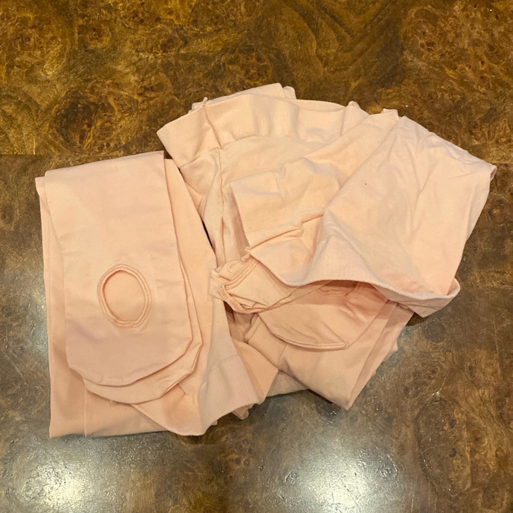 4 pairs of Bloch child large convertible tights
